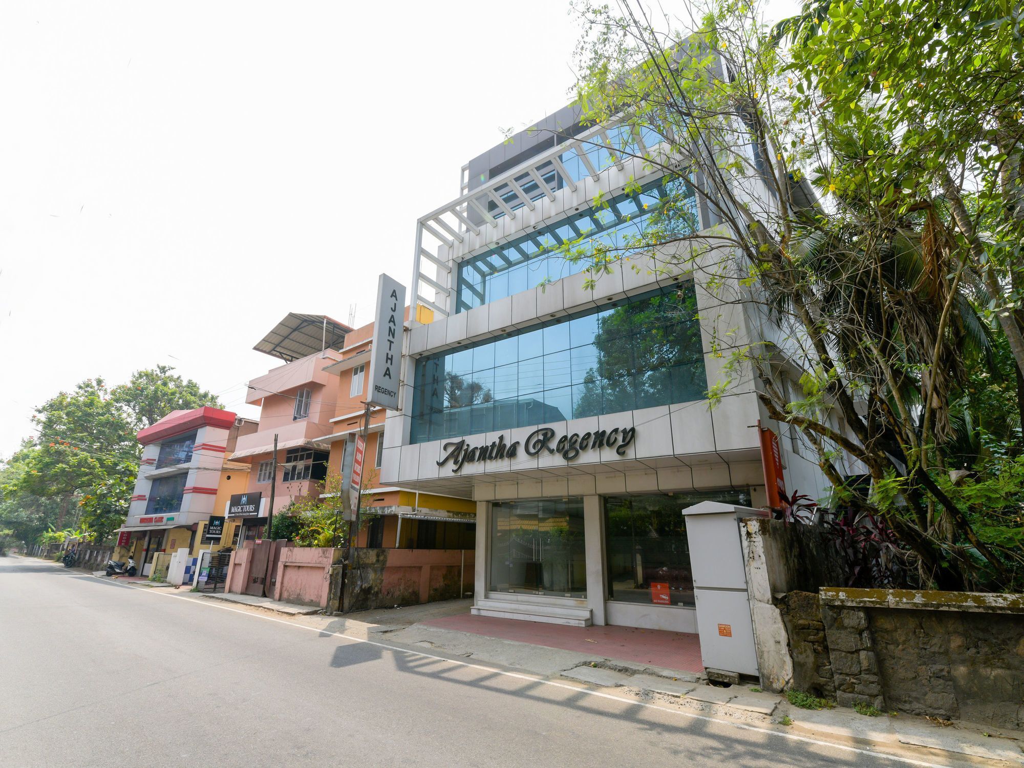 Hotel Oyo 7188 Ajantha Regency Kochi Exteriér fotografie